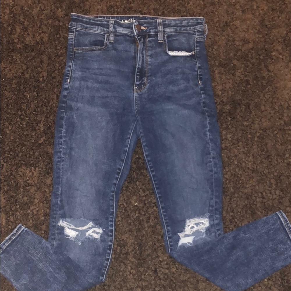 Super high rise jeggings destroyed in knee